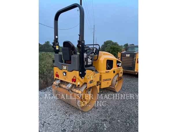 Caterpillar CB24B, Twin Drum Roller, 1175 hours, S/N: 2X402291, 2020 - Image 4