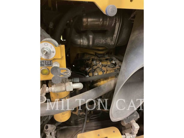 Caterpillar CB15, Twin Drum Roller, 1374 hours, S/N: M9400405, 2022 - Image 7