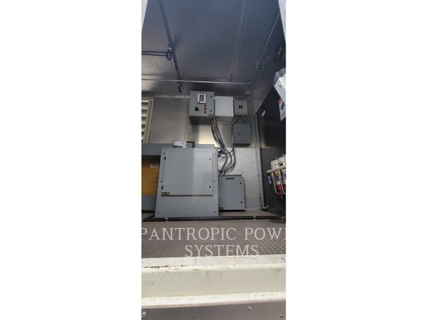 1750 KW Caterpillar XQ 1750, Mobile Generator Set, Diesel, 60 RPM, 480V, 300 hours, 2000 - Image 3