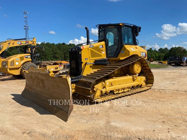 Caterpillar D5 LGP, Crawler Dozer, 1910 hours, S/N: Z6A01303, 2022 - Image 1