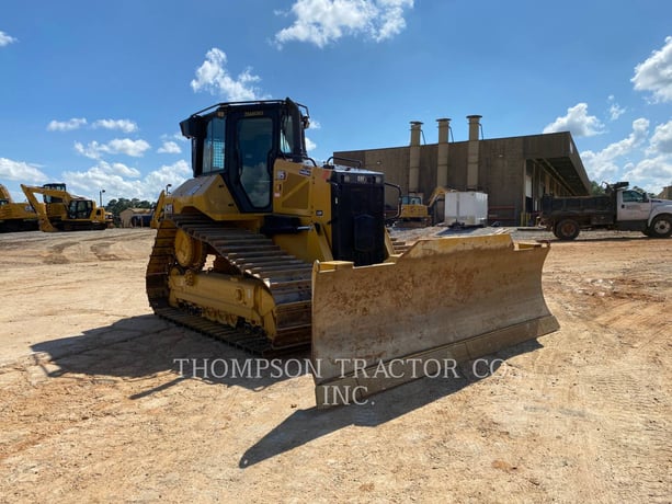 Caterpillar D5 LGP, Crawler Dozer, 1910 hours, S/N: Z6A01303, 2022 - Image 2