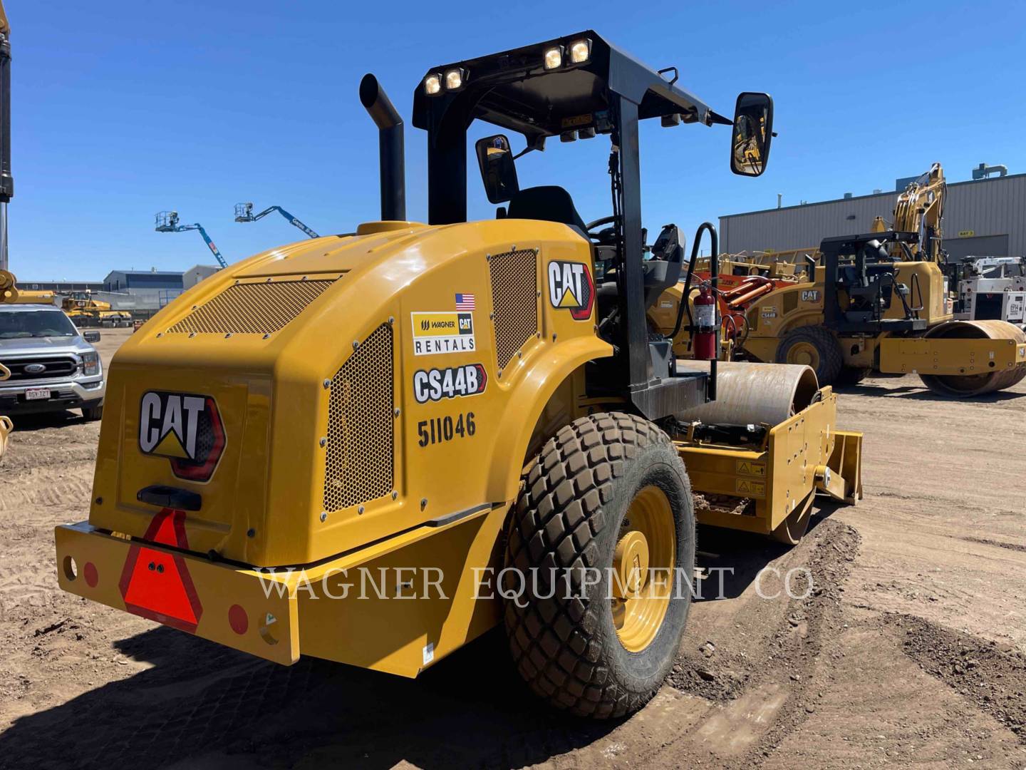 Caterpillar CS44B, Compactor, 176 hours, S/N: 4G300991, 2023 - Image 3