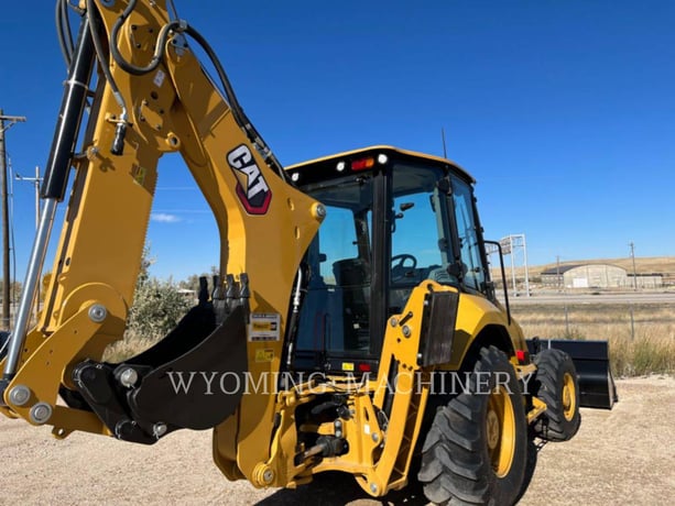 Cat 420, Backhoe Loader, 133 hours, S/N: H8T04111, 2023 - Image 3