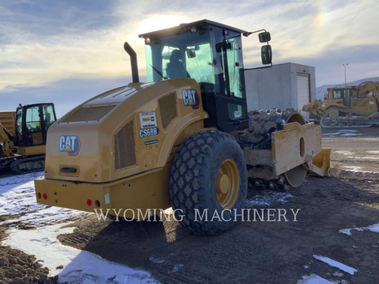 Caterpillar CS68B, Compactor, 1567 hours, S/N: CS800130, 2023 - Image 3
