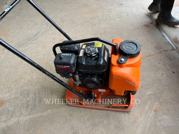 Multiquip VP MVC82, Vibratory Plate Compactor, S/N: G-15377, 2000 - Image 1