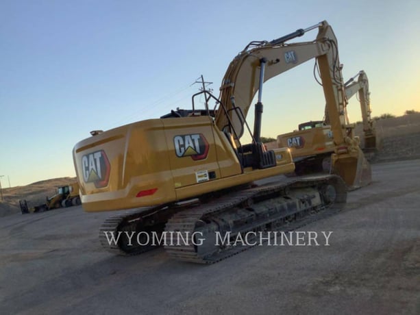 Caterpillar 330, Crawler Excavator, 394 hours, S/N: WCH40052, 2023 - Image 3
