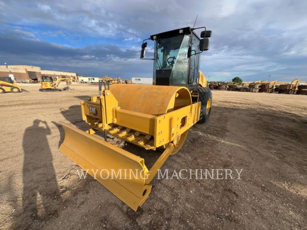 Caterpillar CS12, Asphalt Distributor, 24 hours, S/N: 37600172, 2024 - Image 1