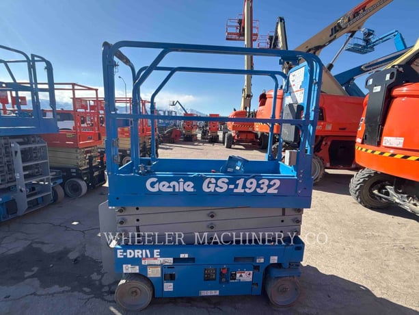 Genie Industries GS1932, Lift Scissor, 15 hours, S/N: GS30P-213319, 2024 - Image 3