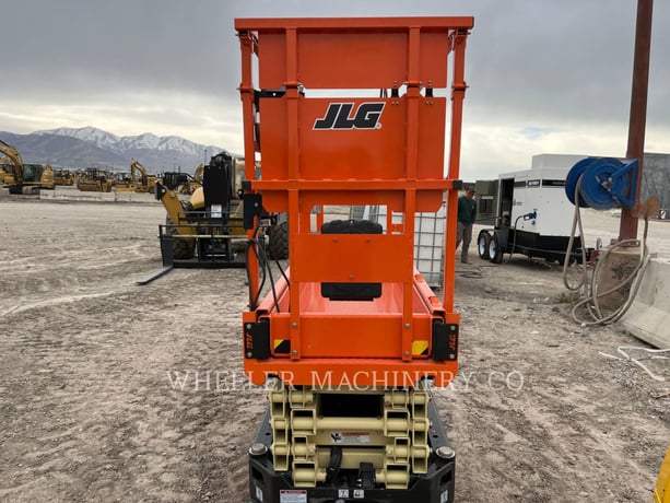 Jlg Industries, Inc. AE1932, Lift Scissor, 28 hours, S/N: M200052485, 2022 - Image 4