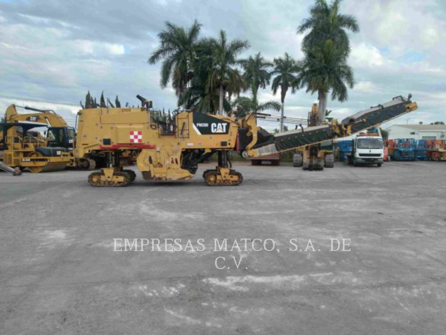 Caterpillar PM-200, Cold Planer, 2600 hours, S/N: P1C00543, 2012 - Image 2