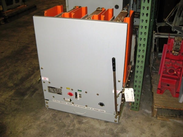 1200 Amps, General Electric, VB1-13.8- 500, with switchgear - Image 1