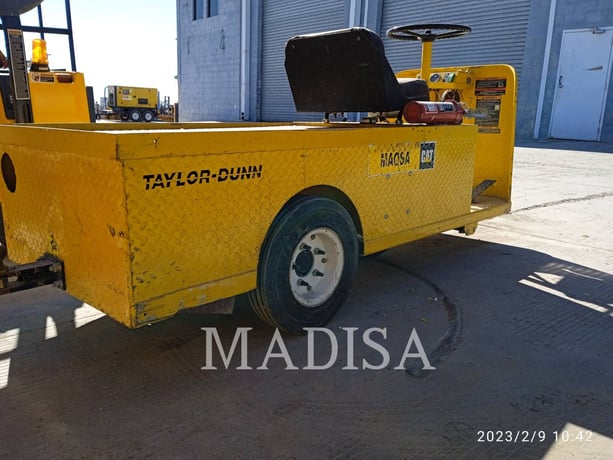 Taylor Dunn C432, Forklift, 742 hours, S/N: 202689, 2016 - Image 3