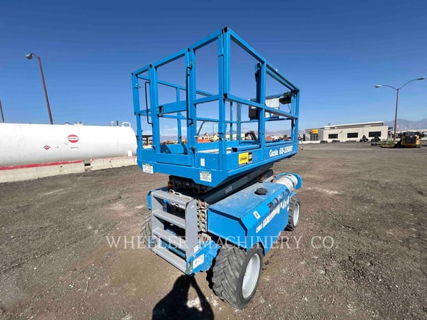 Genie Industries GS3268 RT, Lift Scissor, 220 hours, S/N: GS6807-49018, 2007 - Image 3
