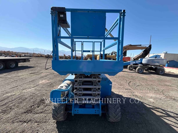 Genie Industries GS3268 RT, Lift Scissor, 220 hours, S/N: GS6807-49018, 2007 - Image 8