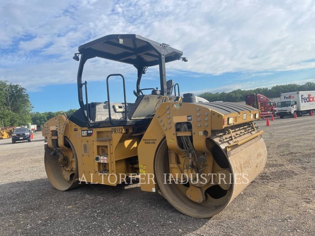 Caterpillar CB64B, Twin Drum Roller, 2201 hours, S/N: C5600228, 2016 - Image 4