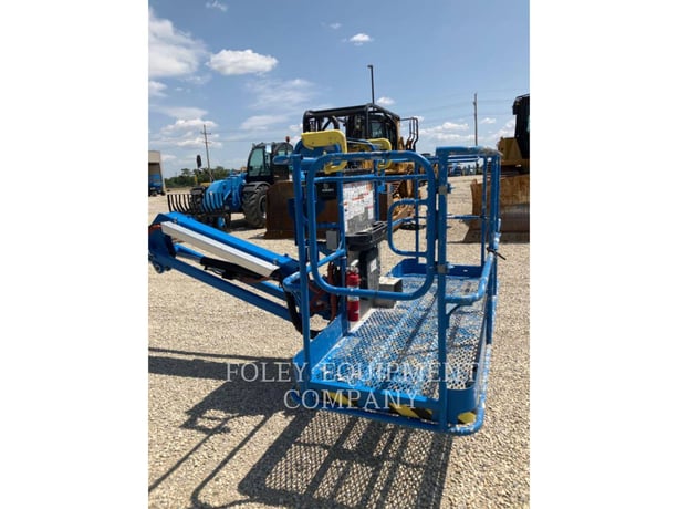 Genie Industries S65XCD4W, Articulated Boom Lift, 868 hours, S/N: S65XCH-47299, 2021 - Image 2