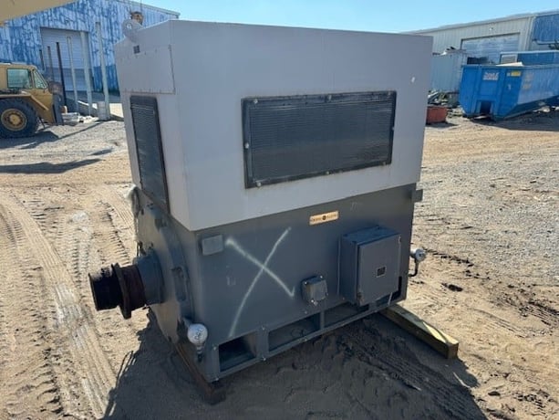 900 HP 1185 RPM General Electric, Frame 8311S, weather protected enclosure type 2, 1.15 service factor, BB - Image 1