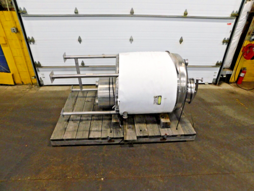 250 gallon Insulated 316 Stainless Steel tank, 40" dia., 45" straight wall, (2) 4" bottom ports, (1) 3" side - Image 2