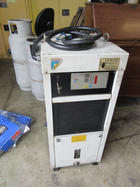 Habor #HWV-1000PSBM, oil cooler comes froam a working machine - Image 1