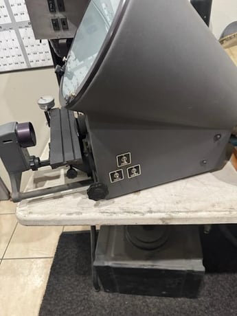 Microvu #500HP, comparator, 117 Volts, 3 Amps, 50-60 CPS, S/N 24740 - Image 5