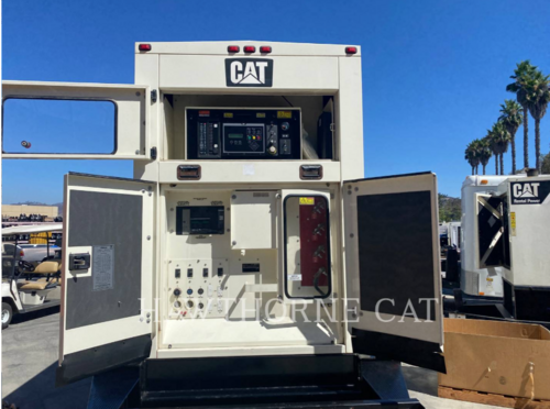320 KW Caterpillar #XQ350, mobile generator set, serial #X3M00424, 7501 hours, 2014 - Image 3