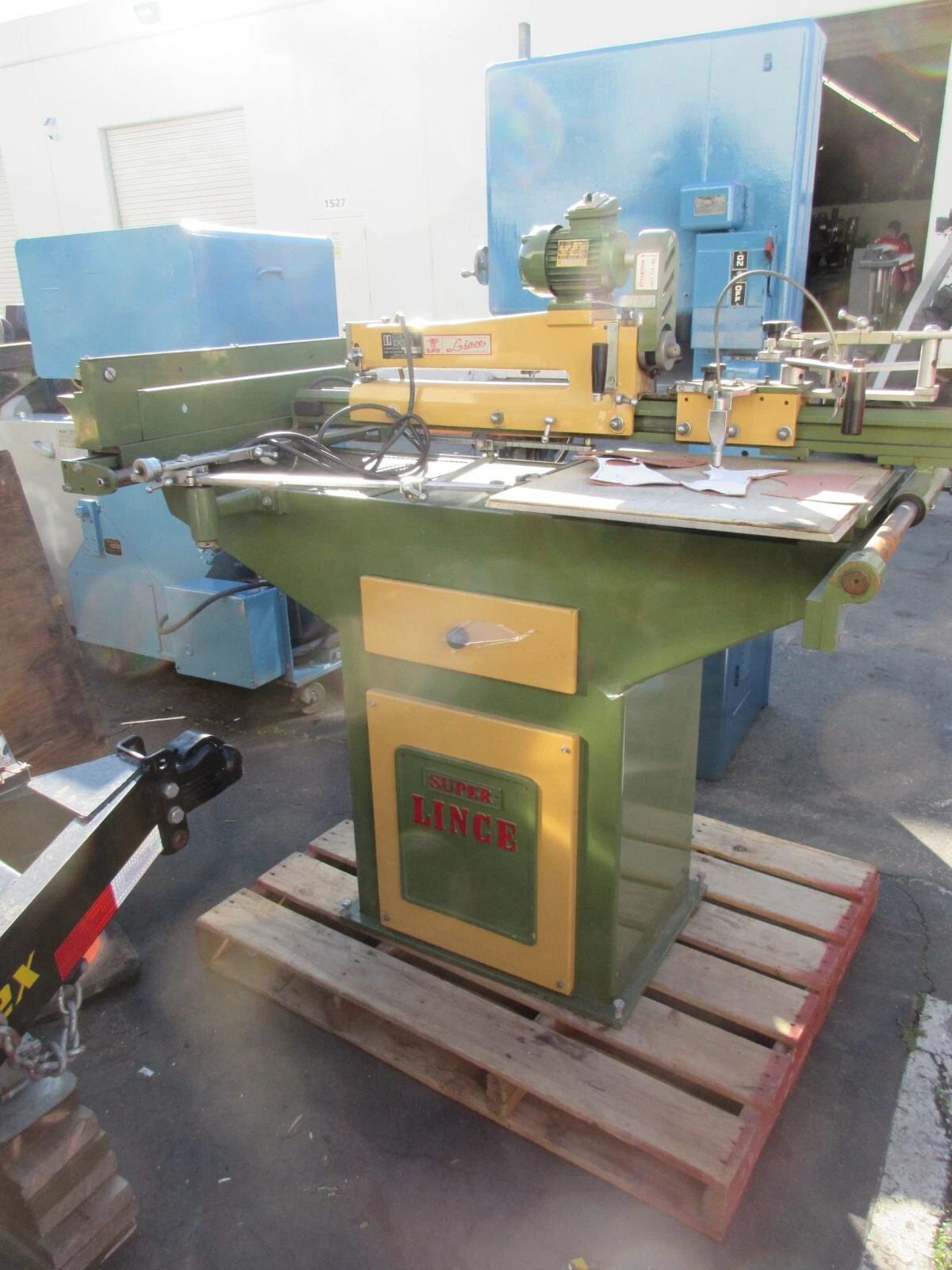 Ovic Super Lince Shoemaking / pattern grading machine - Image 1
