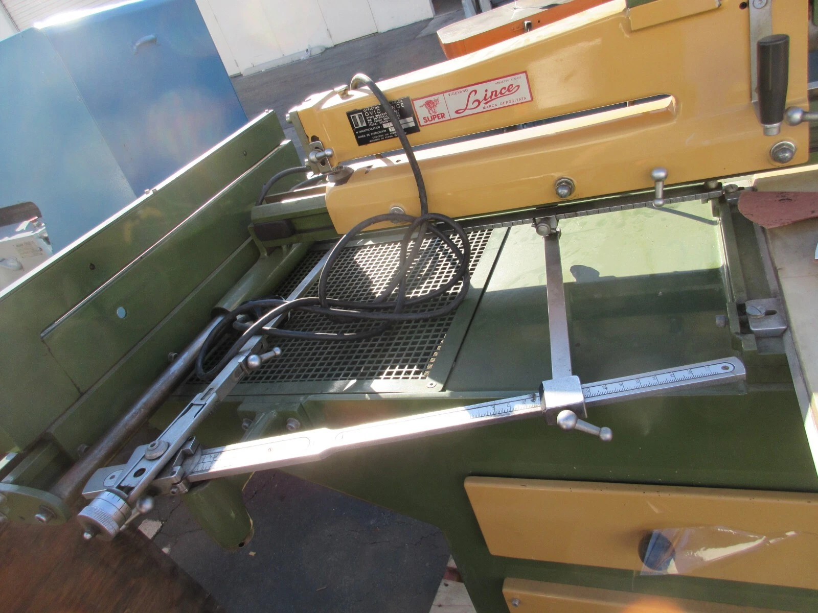 Ovic Super Lince Shoemaking / pattern grading machine - Image 5