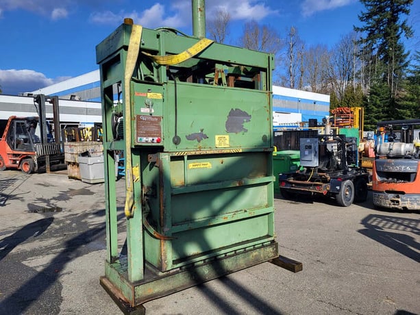 General Hydraulics green baler, 230 V. - Image 1
