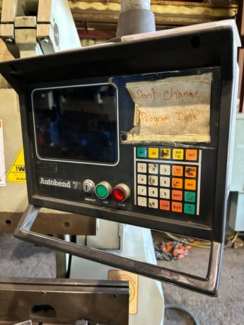 100 Ton, Accurpress #710012, 12' overall, Hurco 7 CNC Back Gauge, one owner, 1995, Tag #16381 - Image 2