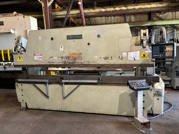 100 Ton, Accurpress #710012, 12' overall, Hurco 7 CNC Back Gauge, one owner, 1995, Tag #16381 - Image 3