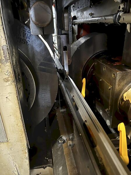 Cincinnati #RK220-8, CNC centerless grinder, Fanuc 18i-T, SBS SB-5500 balance system, manual, rebuilt 2002 - Image 2