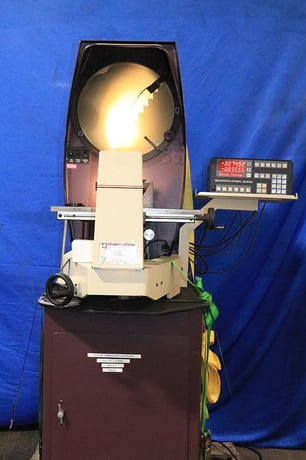 14" Scherr-Tumico #20-3650, optical comparator, erect image, QC 2000 digital read out w/ programmable geo - Image 5