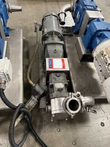 Fristam #FL2751, positive displacement pump, 2" dia. inlet/outlet, 5 HP motor, mounted on Stainless Steel - Image 2