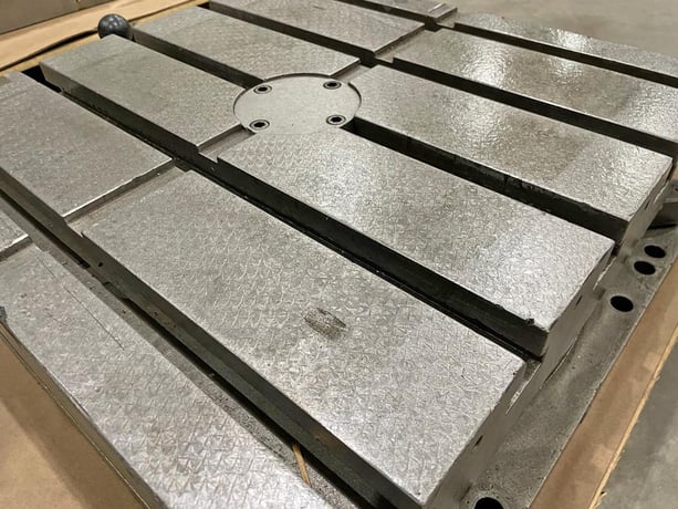 20" x 20" DeVlieg, airlift rotary index table, 90° shot pin indexing, 5 T-slots on 4" centers - Image 2