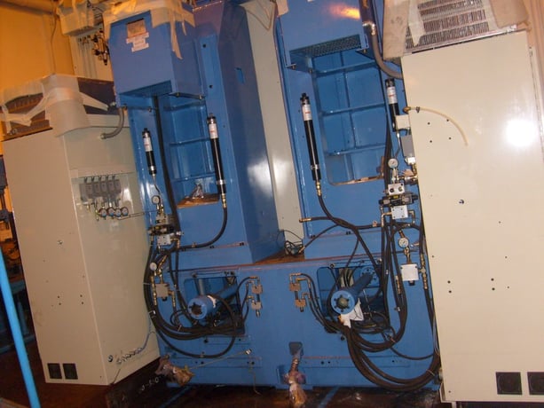 30" Motch & Merryweather #235D, Fanuc CNC, 3-jaw, chip conveyor, new hydraulic, completely remfd 2025, 1 yr - Image 2