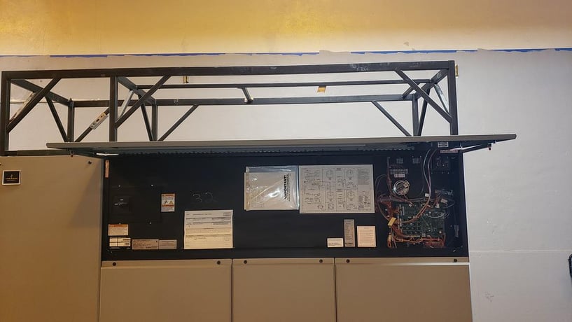22 Ton Liebert #DS077KSA001569S, CRAC Glycol Downfall Unit, R-407C, 165-315 psig, 15 HP Fan, 460 V, 2010 - Image 2