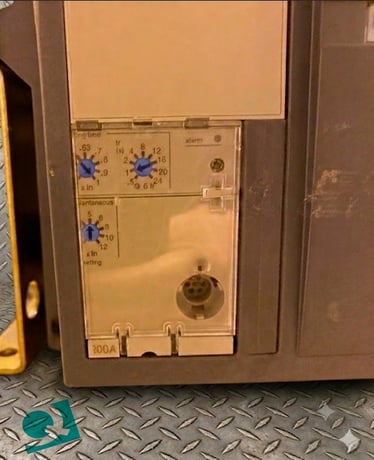 1200 Amps, Merlin Gerin, Masterpact NW12H - Image 3