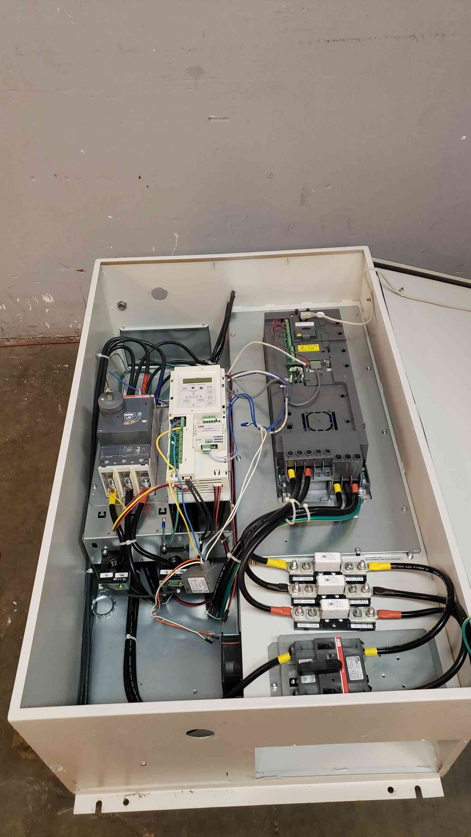 30 HP ABB, ACH550BCR088A2+F267, VFD, 80A, 2010 - Image 3