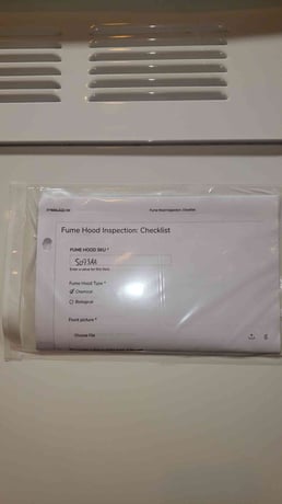 Fisher Hamilton, Safe Aire Fume Hood, 6' width, 63" x 23" x 60" Interior, 23" x 6" x 10" rectangle vent - Image 2