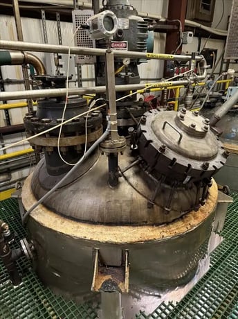 2500 gallon Walker, 316L Stainless Steel reactor, dish top, flat bottom, mounted on legs, S47210 - Image 5