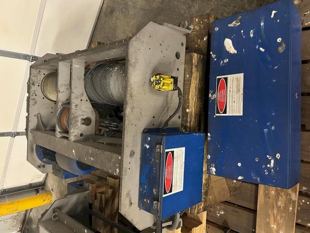 15 Ton, Detroit, electric hoist with remote controls, serial #163856 - Image 1