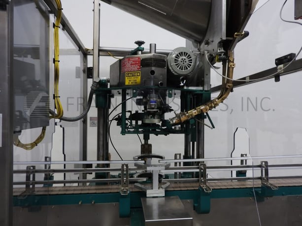 Resina #S30, automatic single head chuck capper, 20-55 container/min., control panel has touch screen HMI - Image 2