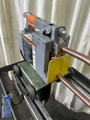 Chicago #61206, electric spot welder, 18" throat, 14" welder travel, 240 V., 10.4 amp output - Image 10