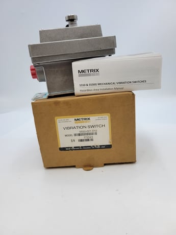 Metrix #5550-021-010, Mechanical Vibration Switch 480 VAC, 15A, 250VDC, NEMA Size 4, unused - Image 3