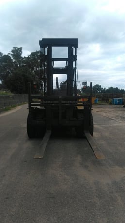 24900 lb. Caterpillar #P26500, Diesel Forklift, 11.09'max fork height, 79.77"max fork spread - Image 2