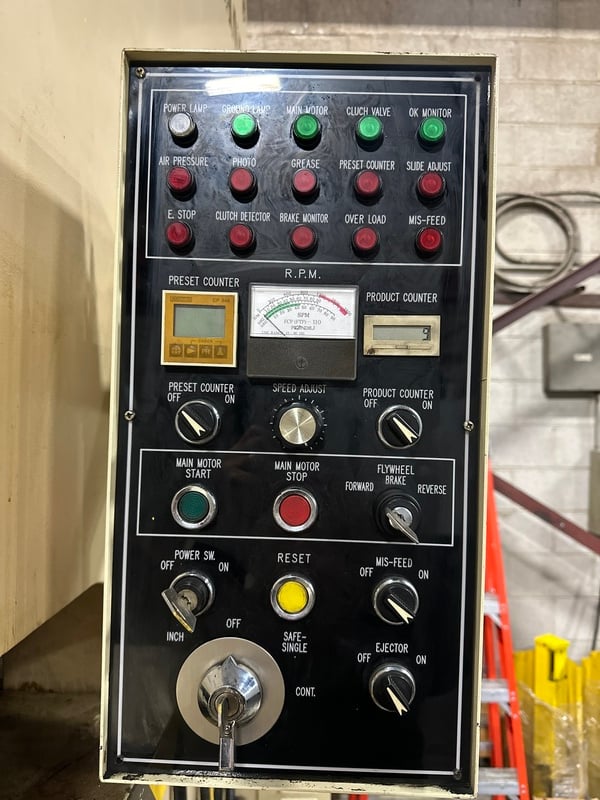121 Ton, Sutherland #Mark-2-121, OBS gap frame press, 3" stroke, 14.96" die space, 45-90 SPM, 2000 - Image 5