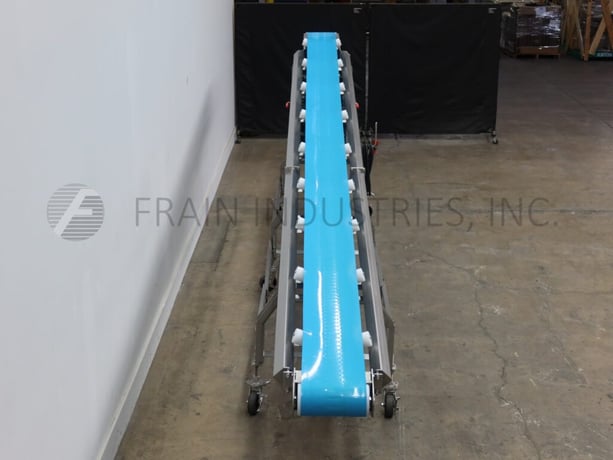 12" wide x 23.4' long, Smalley, Stainless Steel inclined belt conveyor, food grade belt - Image 3