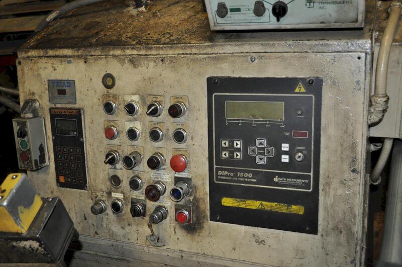 300 Ton, Bliss #S2-300-72-42, straight side double crank press, 10" stroke, 24" Shut Height, 6" ram adj. - Image 6