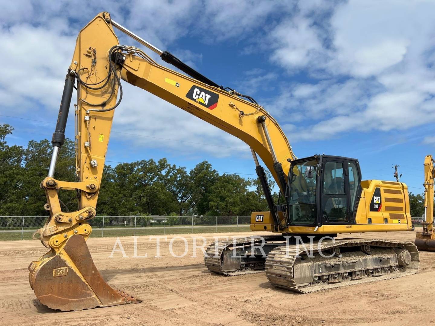 Caterpillar 330-07, Crawler Excavator, 3621 hours, S/N: LHW00385, 2019 - Image 1