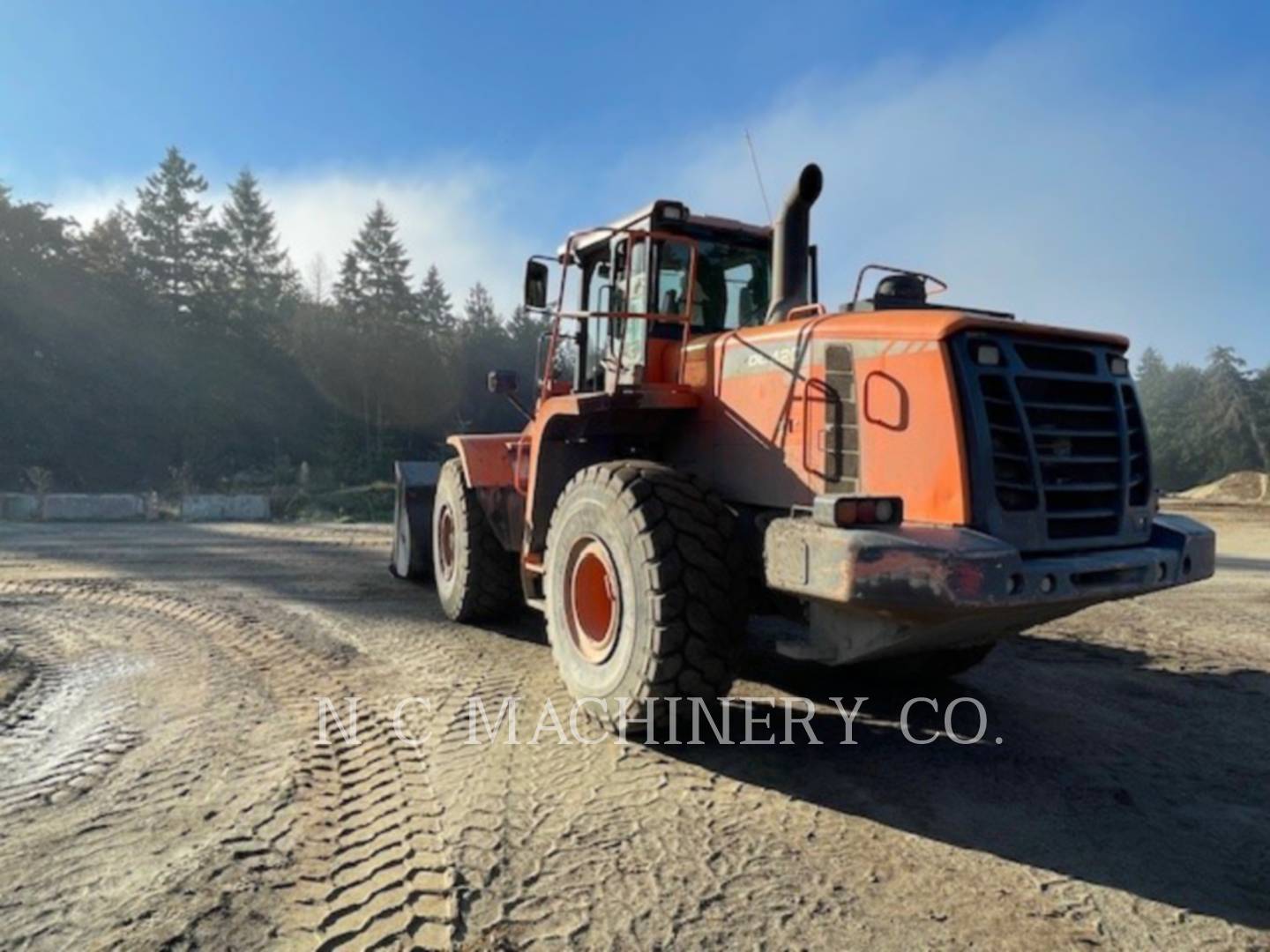 Doosan Infracore America Corp. DL420-3, Wheel Loader, 17943 hours, S/N: DWGCWLAOPD1010173, 2013 - Image 4